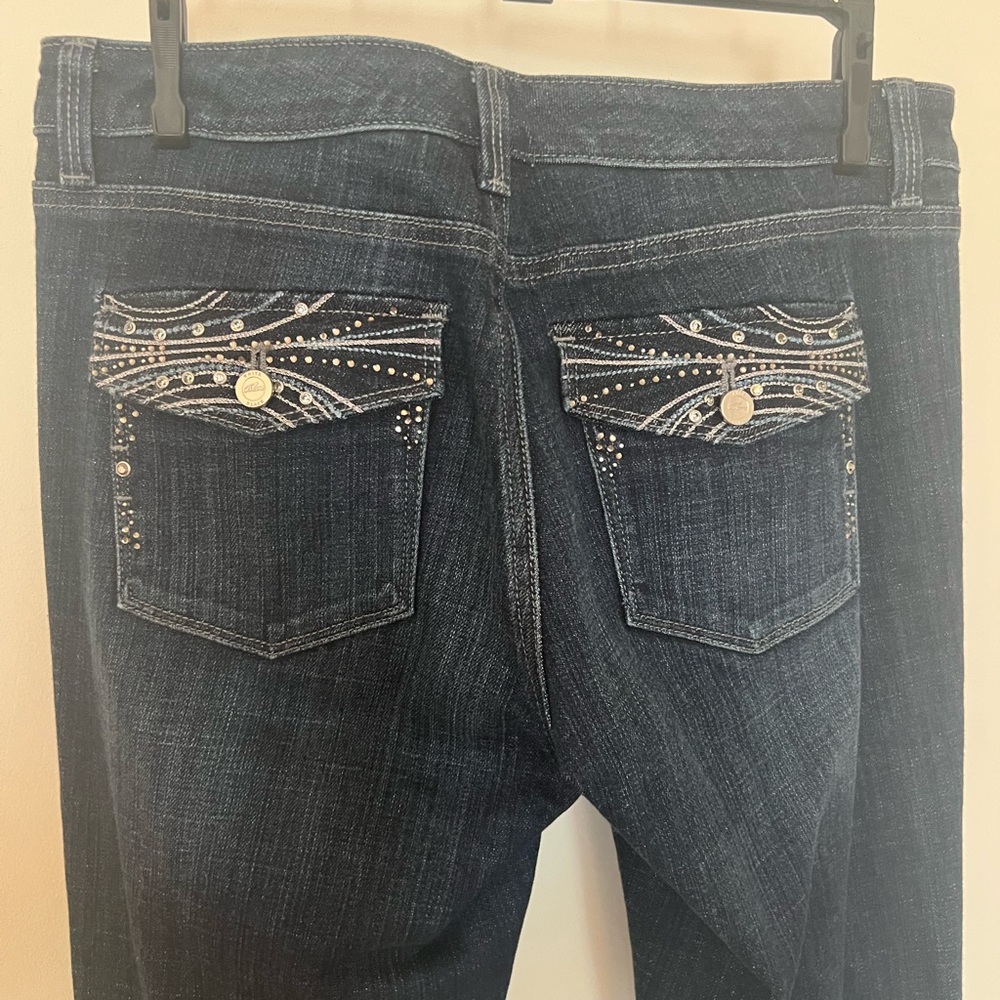 White House Black Market Boot Leg Jeans. Size 6.